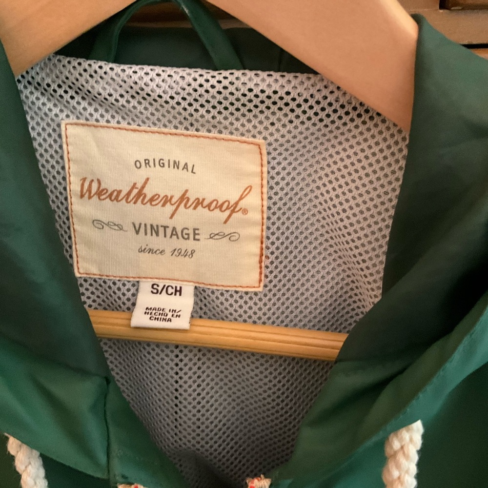 Weatherproof Vintage - Picture 2 of 3
